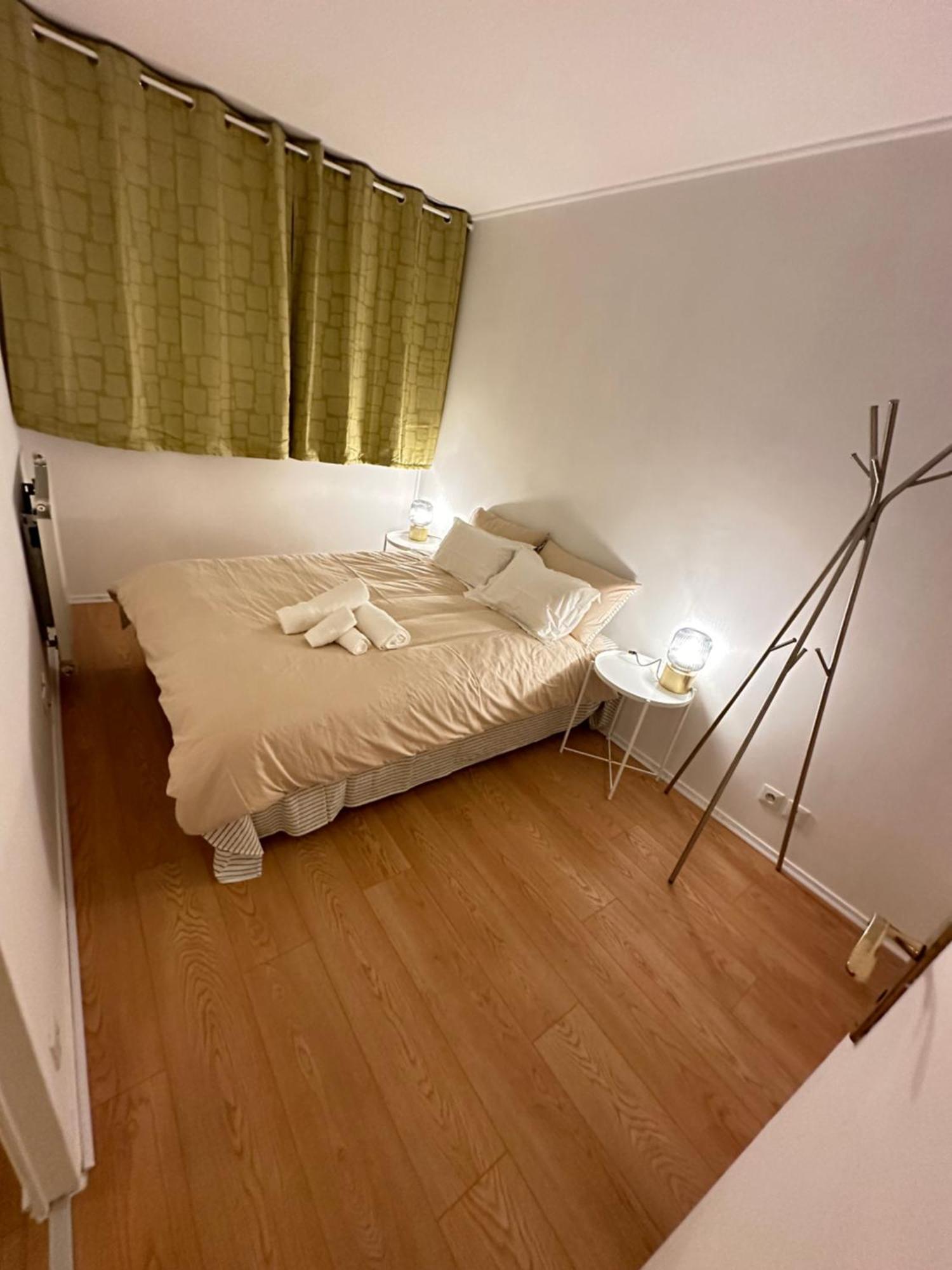 Jade Apart Bussy Centre Disney 10Min 外观 照片